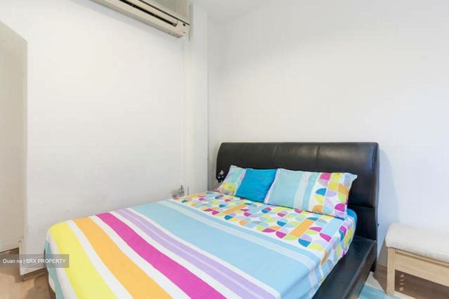 Highland Road (D19), Terrace #499424091